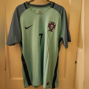 NWT Nike Dri-Fit Ronaldo #7 Portugal  Football Jersey Sz.L #000564578 2016